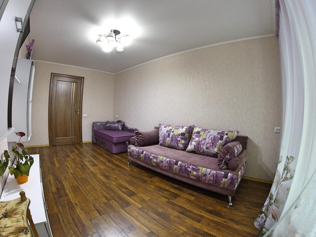 Ostroz'koho 17 Apartment *